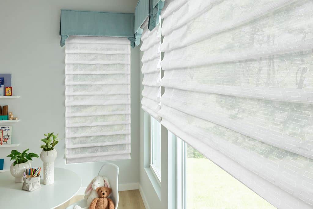 Horizons Roman Shade